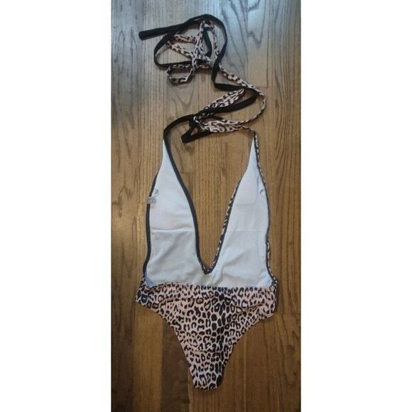 NWOT Sexy Open Back Plunge One-piece Bathingsuit Swimsuit Women's Size Large - Picture 2 of 3